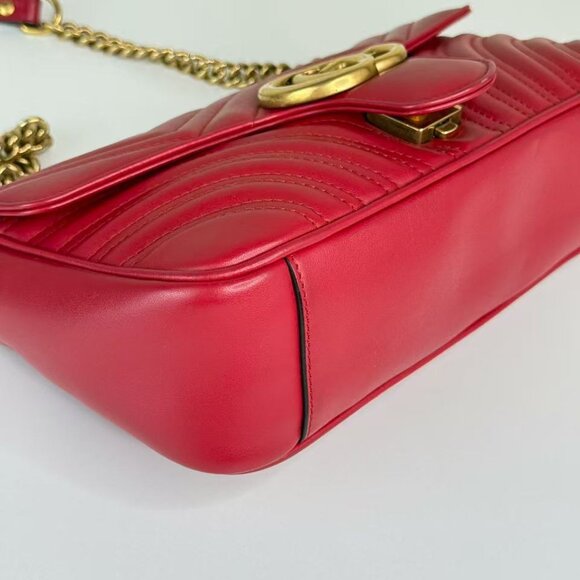 Gucci GG Red Medium Marmont Shoulder Bag Crossbody with Gold Chain Strap - Picture 6 of 8